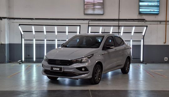 Fiat • Cronos