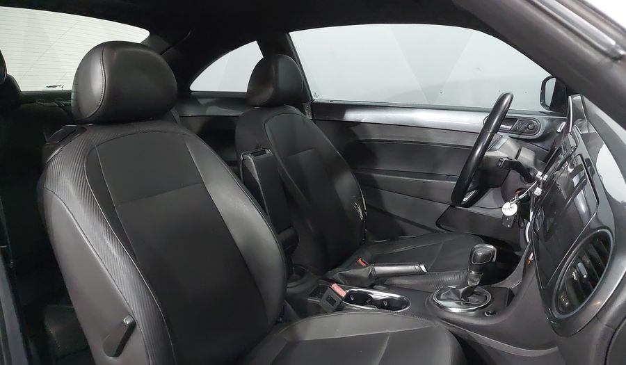 Volkswagen Beetle 2.5 SPORT TIPTRONIC Hatchback 2014