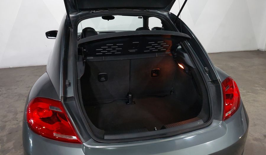 Volkswagen Beetle 2.5 SPORT TIPTRONIC Hatchback 2014