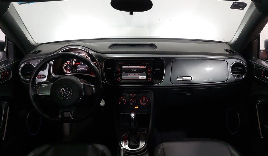 Volkswagen Beetle 2.5 SPORT TIPTRONIC Hatchback 2014