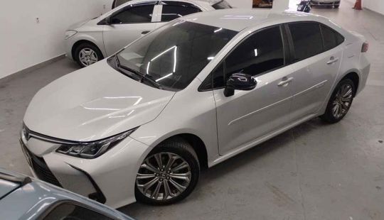 Toyota • Corolla