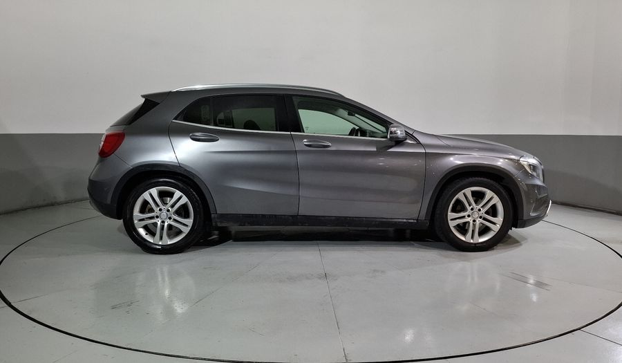 Mercedes Benz Clase Gla 1.6 GLA 200 CGI SPORT Suv 2014