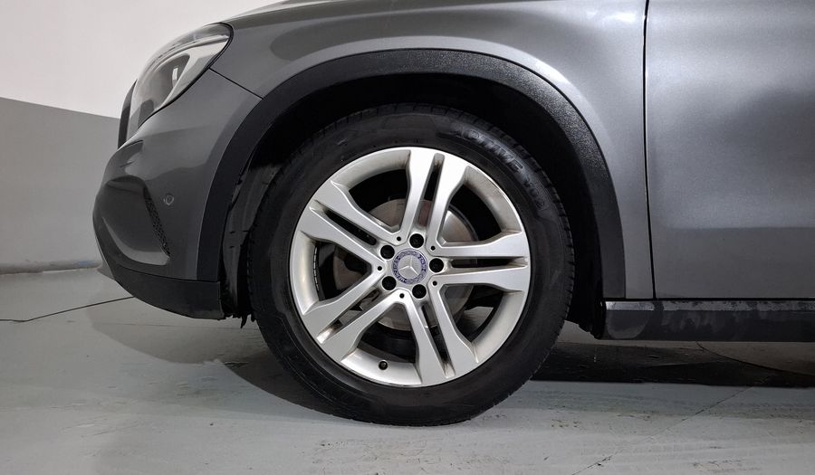 Mercedes Benz Clase Gla 1.6 GLA 200 CGI SPORT Suv 2014