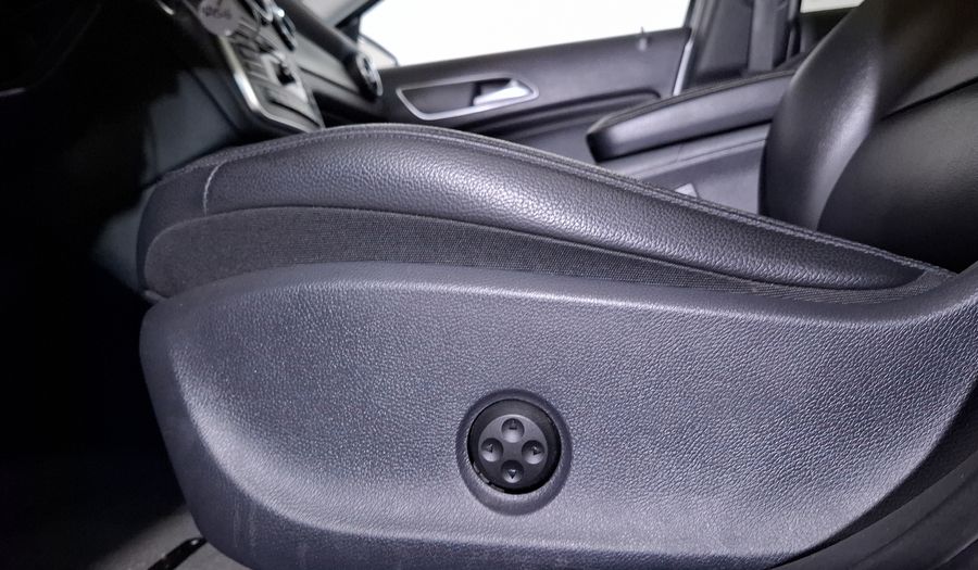 Mercedes Benz Clase Gla 1.6 GLA 200 CGI SPORT Suv 2014