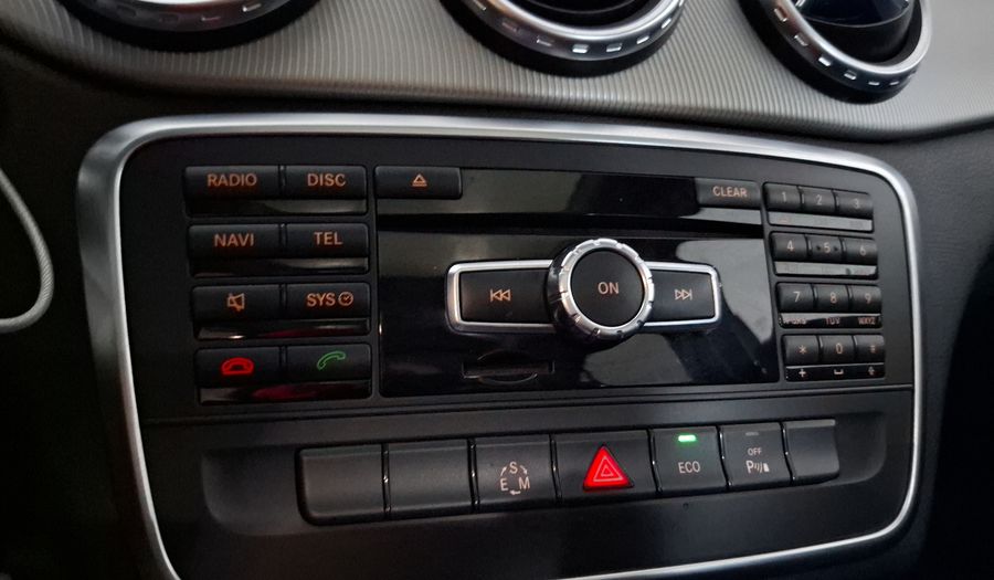Mercedes Benz Clase Gla 1.6 GLA 200 CGI SPORT Suv 2014