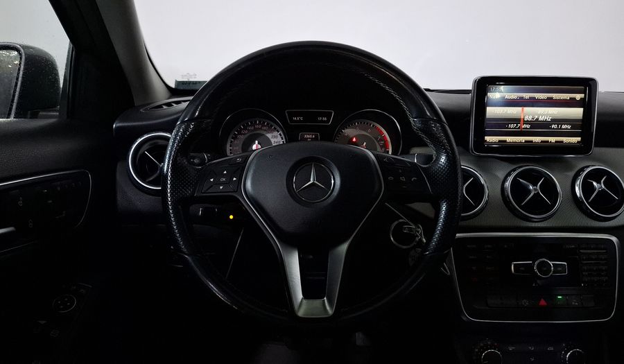 Mercedes Benz Clase Gla 1.6 GLA 200 CGI SPORT Suv 2014