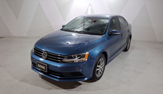 Volkswagen • Jetta