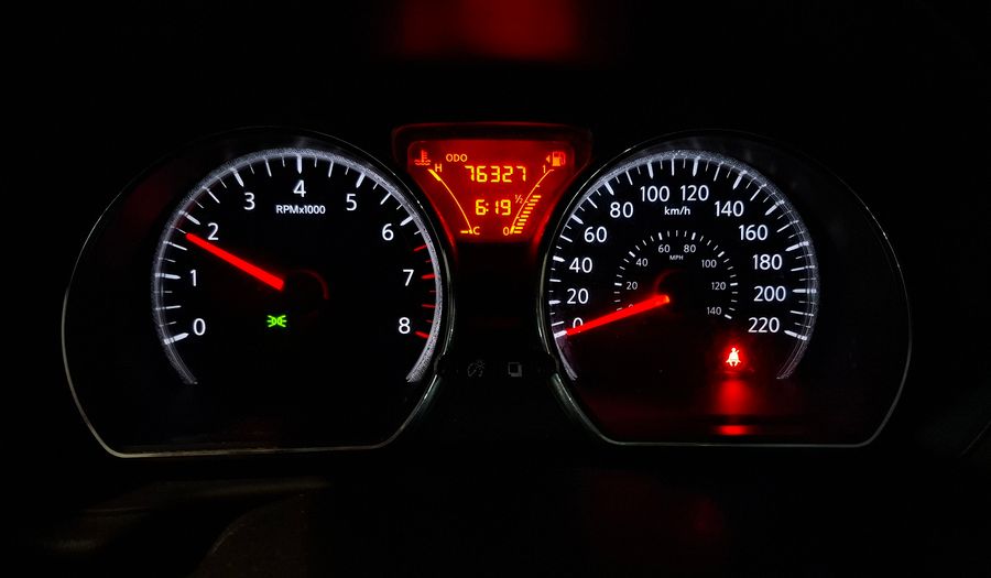 Nissan Note 1.6 SENSE Hatchback 2015