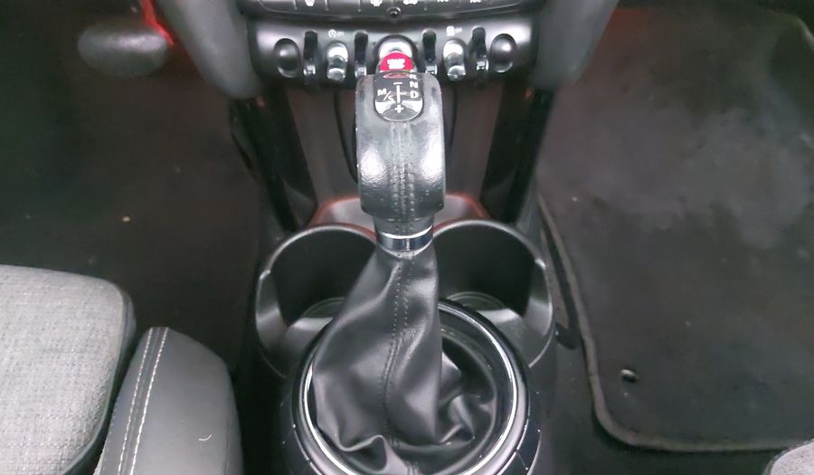 Mini Cooper 1.5 COOPER CHILI AT Hatchback 2015