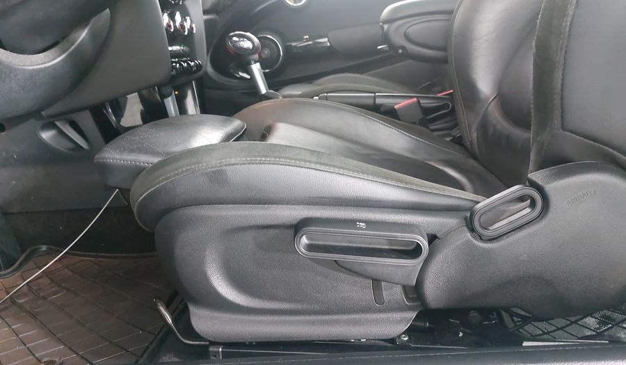 Mini Cooper S 2.0 COOPER HOT CHILI AUTO Hatchback 2018