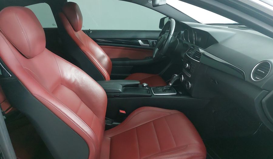 Mercedes Benz Clase C 1.8 250 CGI BLUE EFFICIENCY AT Coupe 2012