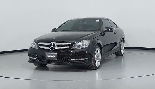 Mercedes Benz • Clase C