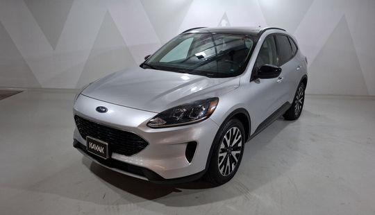 Ford • Escape