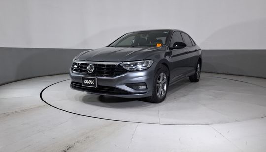 Volkswagen • Jetta