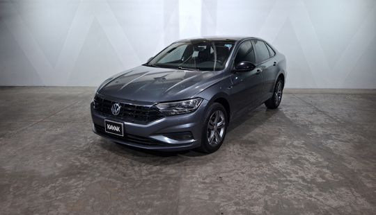 Volkswagen • Jetta