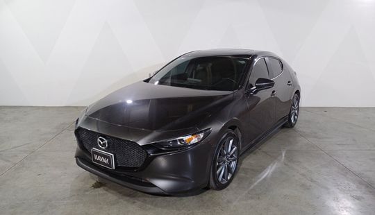 Mazda • Mazda 3