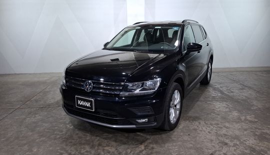 Volkswagen • Tiguan