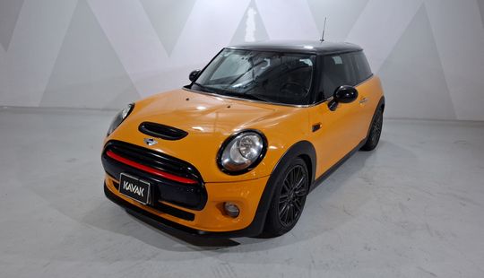 Mini • Cooper