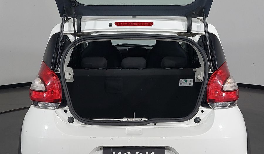 Fiat Mobi EVO LIKE Hatchback 2022