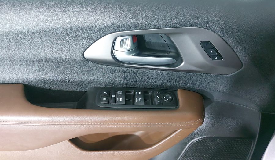 Chrysler Pacifica 3.6 LIMITED PLATINUM AUTO Minivan 2017