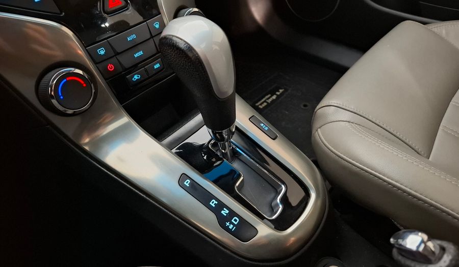 Chevrolet Cruze 1.8 LTZ AT Sedan 2013