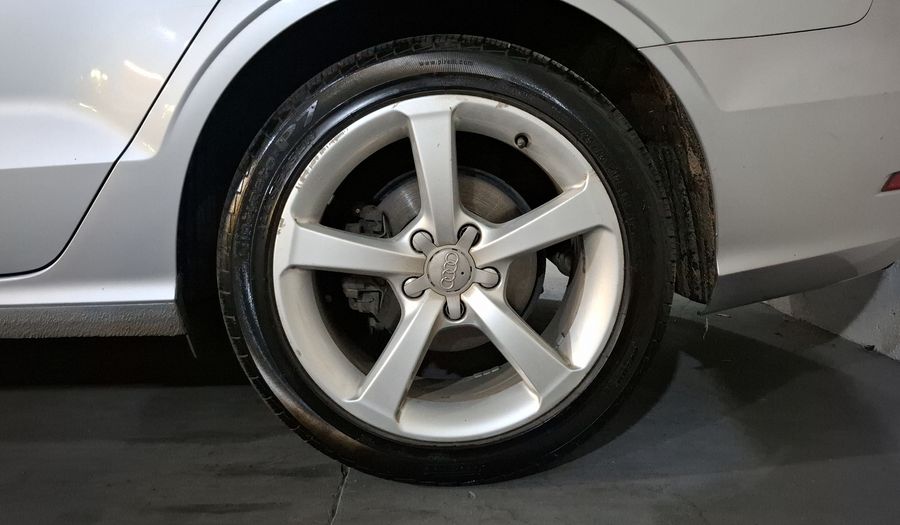 Audi A3 1.8 TFSI AMBIENTE S TRONIC Sedan 2016