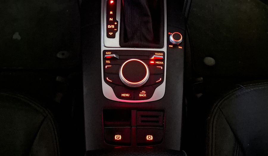 Audi A3 1.8 TFSI AMBIENTE S TRONIC Sedan 2016