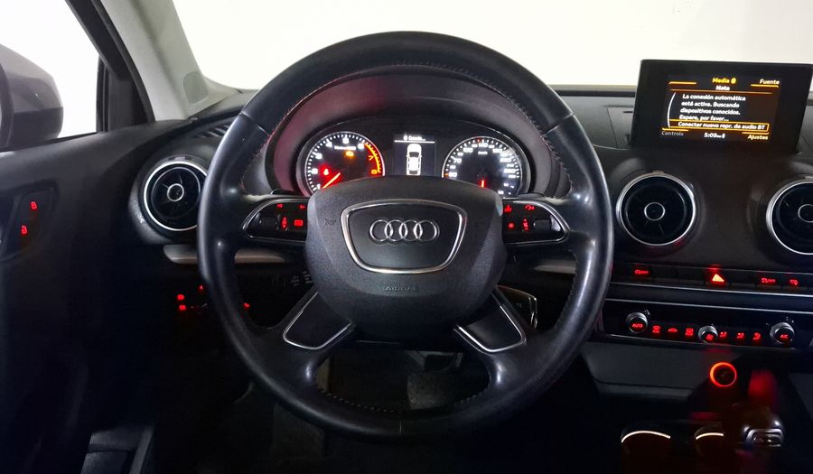 Audi A3 1.8 TFSI AMBIENTE S TRONIC Sedan 2016