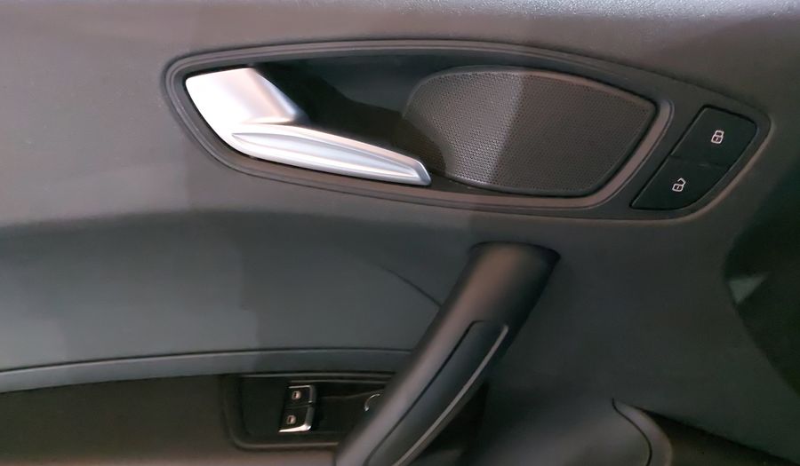 Audi A1 1.4 TFSI COOL MT Hatchback 2016