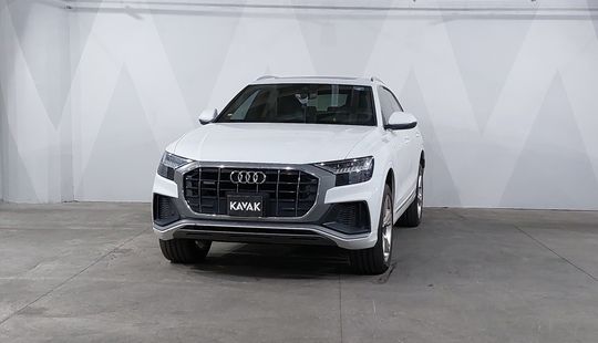 Audi • Q8