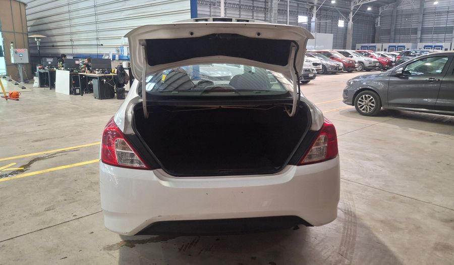 Nissan Versa 1.6 DRIVE Sedan 2020