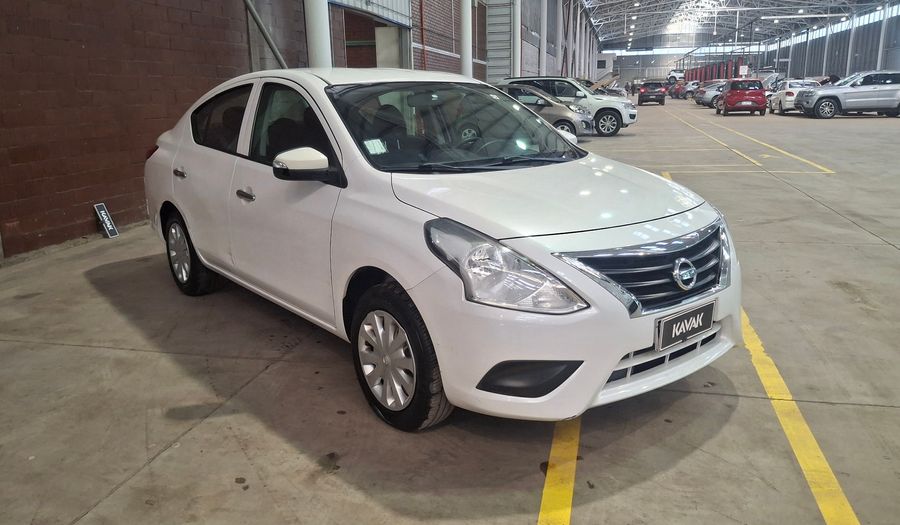 Nissan Versa 1.6 DRIVE Sedan 2020