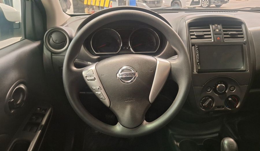 Nissan Versa 1.6 DRIVE Sedan 2020