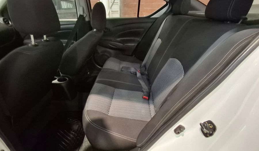 Nissan Versa 1.6 DRIVE Sedan 2020