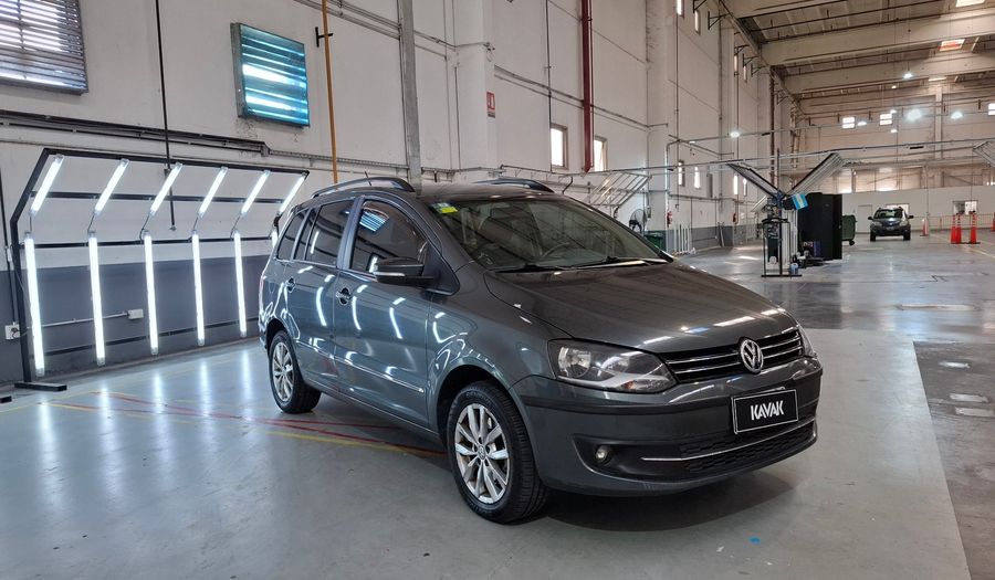 Volkswagen Suran 1.6 HIGHLINE I MOTION Wagon 2014