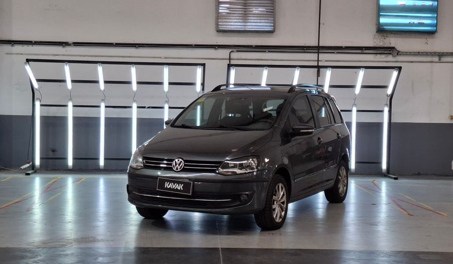 Volkswagen Suran 1.6 HIGHLINE I MOTION Wagon 2014