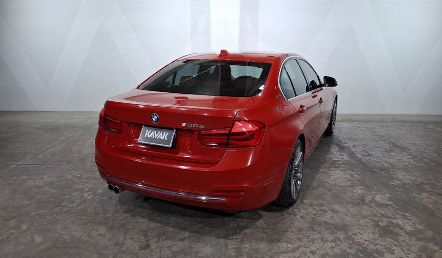 Bmw Serie 3 2.0 330E A LUXURY LINE AUTO Sedan 2017