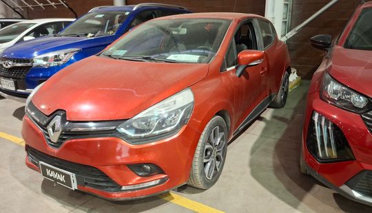 Renault • Clio