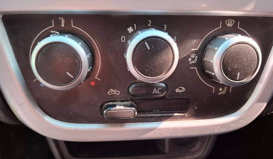 Volkswagen Gol Trend 1.6 PACK I PLUS Hatchback 2012