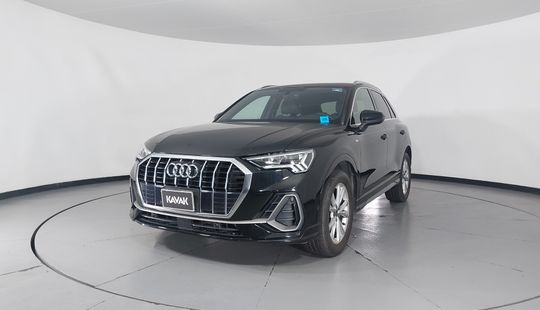 Audi • Q3