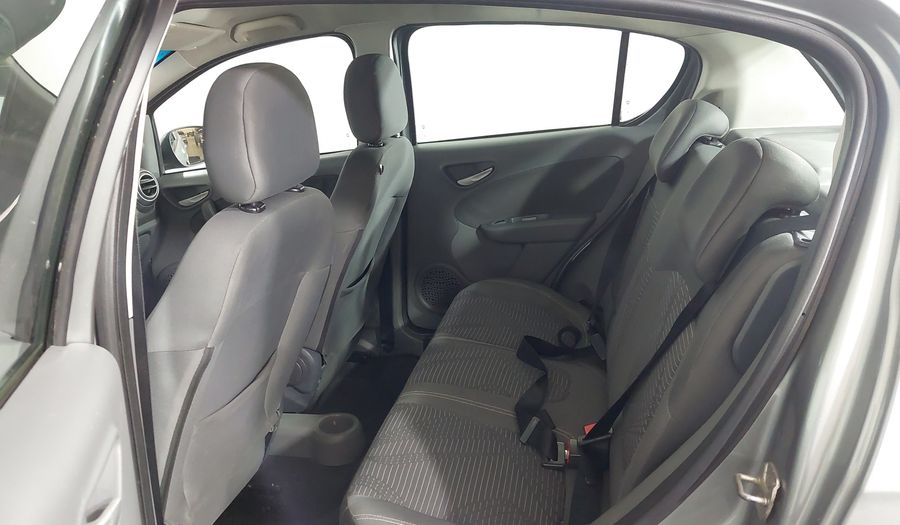 Fiat Palio MPI ATTRACTIVE Hatchback 2015
