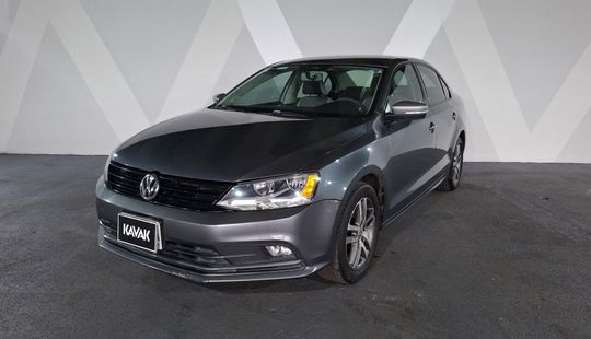 Volkswagen • Jetta