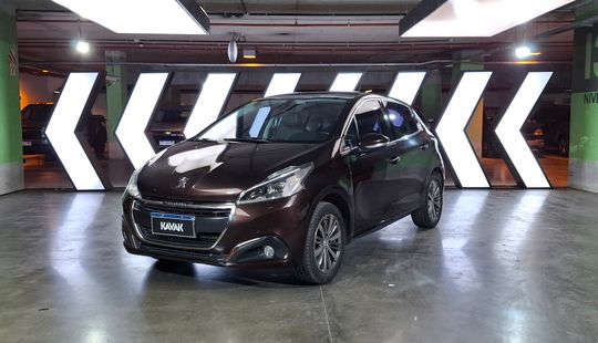 Peugeot • 208