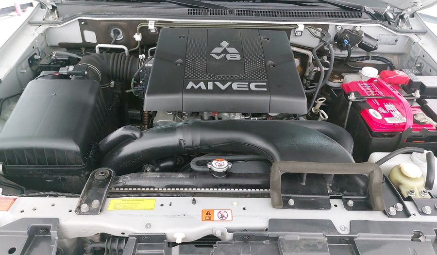 Mitsubishi Montero 3.8 LIMITED AUTO 4WD Suv 2019