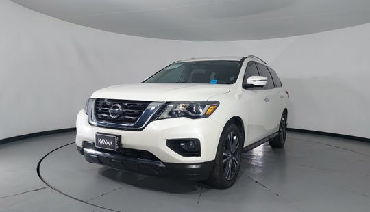 Nissan • Pathfinder