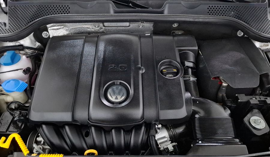 Volkswagen Beetle 2.5 SPORT TIPTRONIC Hatchback 2016