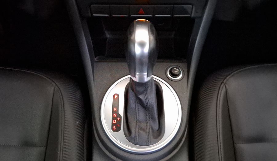 Volkswagen Beetle 2.5 SPORT TIPTRONIC Hatchback 2016