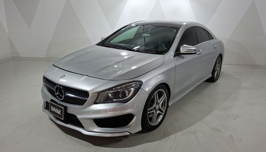 Mercedes Benz • Clase CLA
