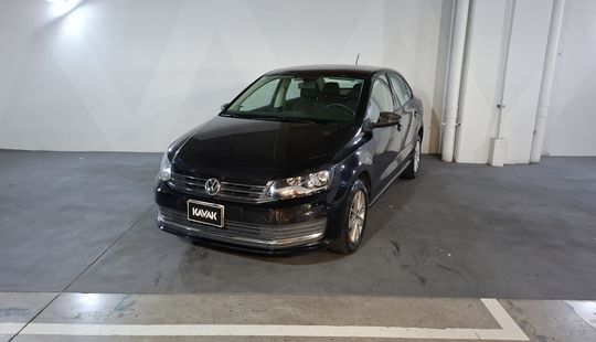 Volkswagen • Vento