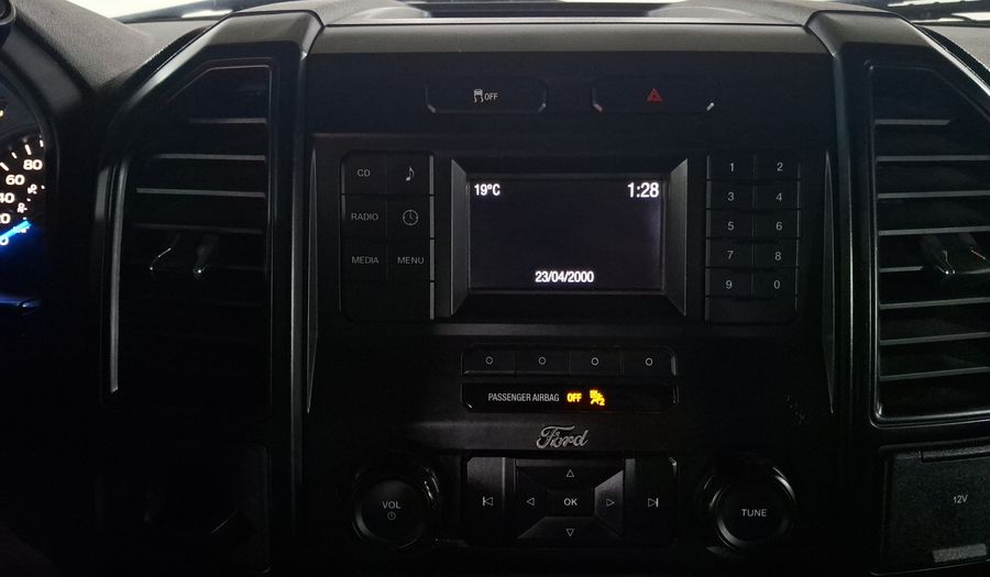 Ford F-150 3.5 XL CREW CAB 4X2 V6 AUTO Pickup 2017